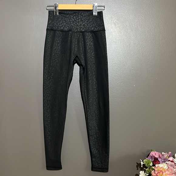 Buffbunny Rebel Leopard Performance Leggings - Picture 5 of 11